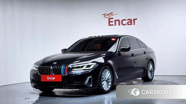 BMW 5 Series (G30) 2021 Черный из Кореи
