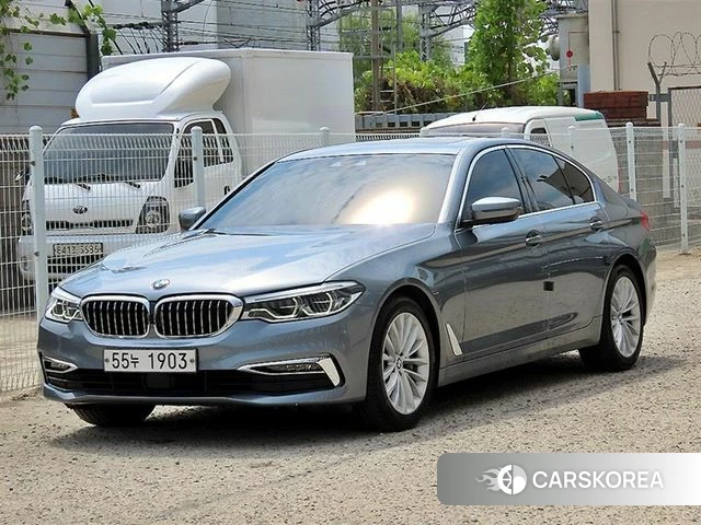 BMW 5 Series (G30) 2019 Светло-серебряный цвет из Кореи