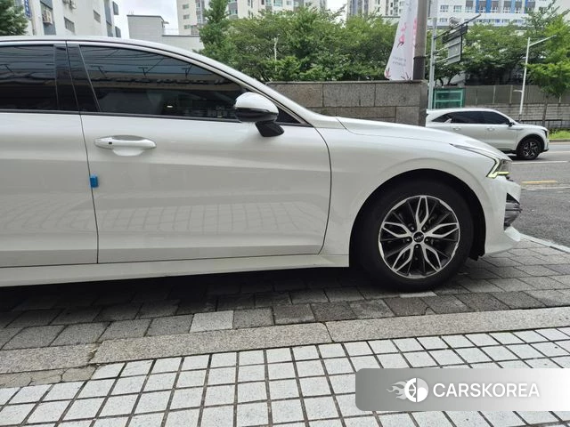 Kia K5 3rd generation 2022 Белый из Кореи