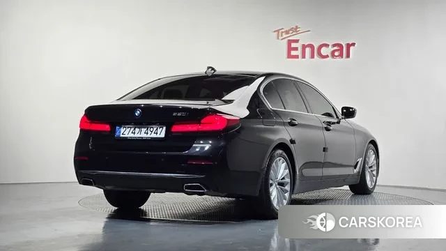 BMW 5 Series (G30) 2021 Черный из Кореи