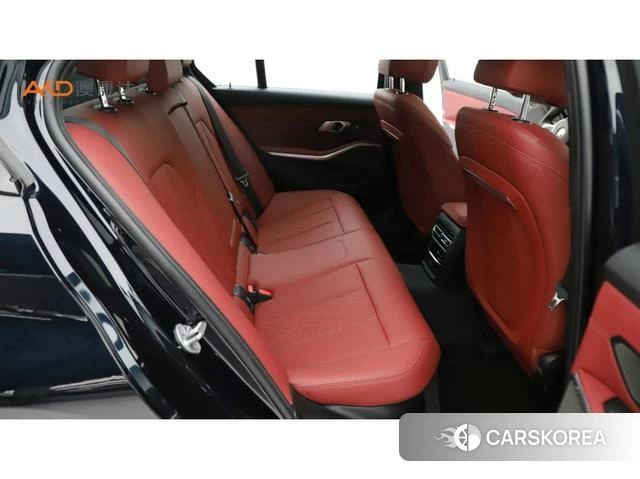 BMW 3 series 2023 Черный из Китая