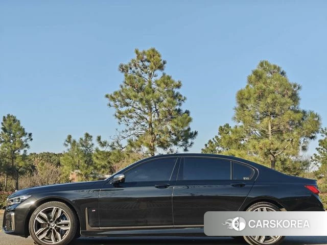 BMW 7 series 2021 Черный из Китая
