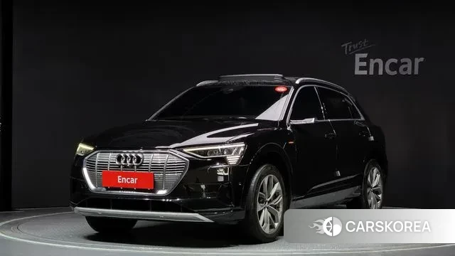 Audi e-Tron 2020 Черный из Кореи
