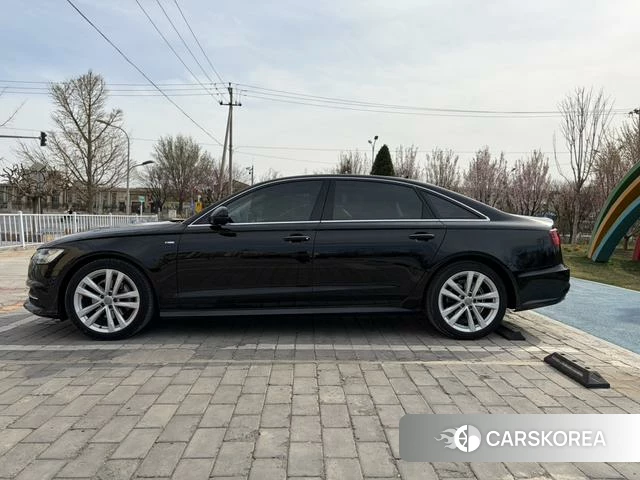 Audi A6L 2019 Черный из Китая