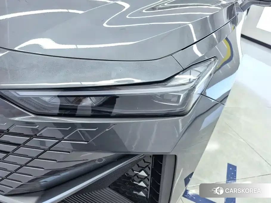 Chang'an Changan UNI-V 2023 Silver/gray из Китая