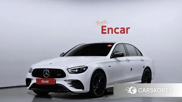 Mercedes-Benz E-Class W213 2023 Белый из Кореи