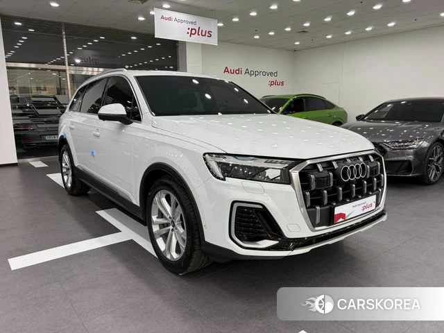 Audi Q7 (4M) 2024 Белый из Кореи