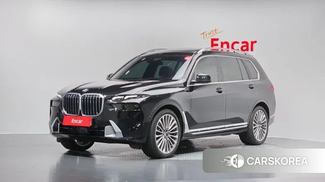 BMW X7 (G07) 2023 Черный из Кореи
