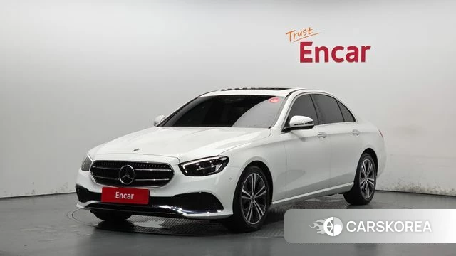 Mercedes-Benz E-Class W213 2021 Белый из Кореи