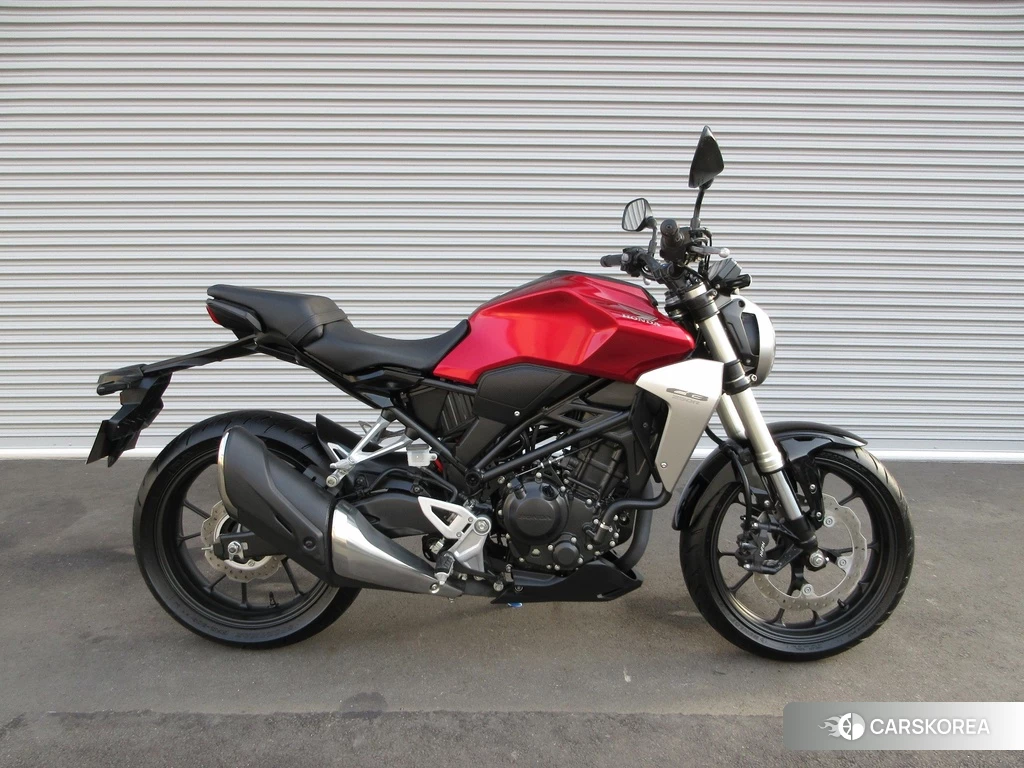 Проданный Honda CB250R 2018 из Японии