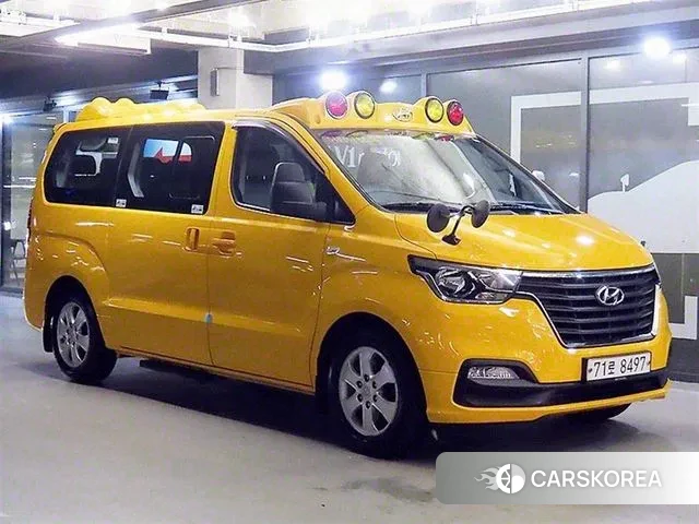 Hyundai The New Grand Starex 2019 Желтый из Кореи