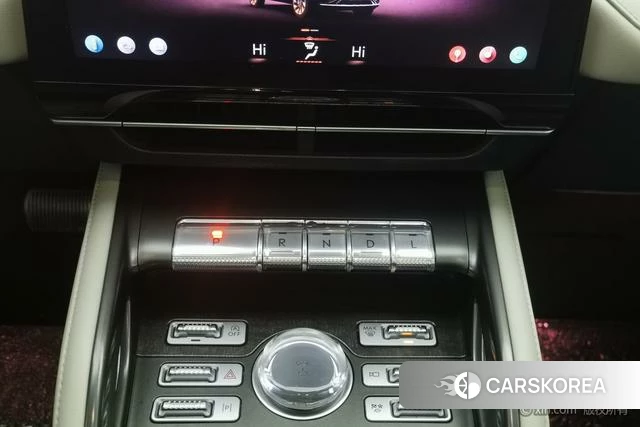 Lincoln Navigator 2023 Черный из Китая