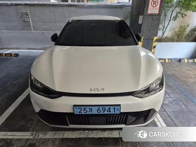 Kia EV6 2022 Белый из Кореи