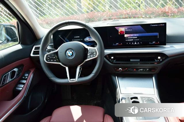 BMW i3 2025 Белый из Китая