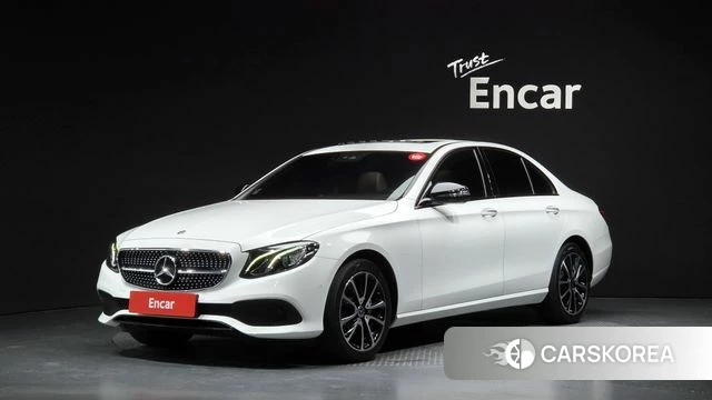 Mercedes-Benz E-Class W213 2020 Белый из Кореи