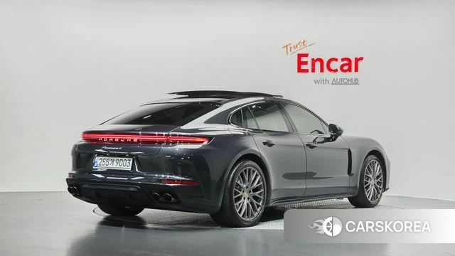 Porsche Panamera (976) 2024 Серый из Кореи