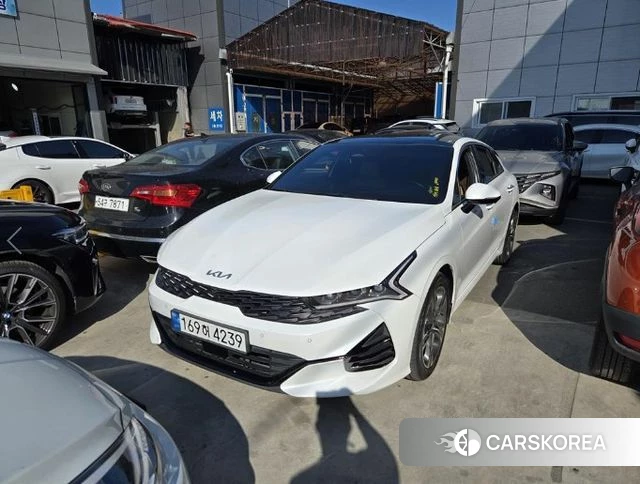Kia K5 3rd generation 2022 Белый из Кореи