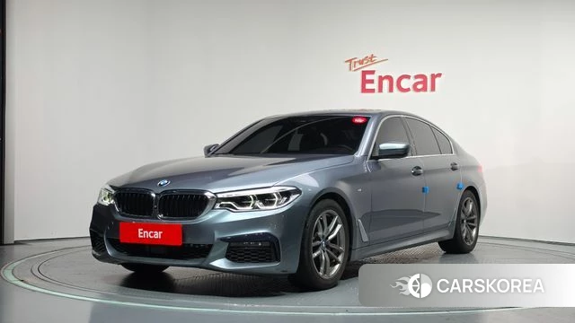BMW 5 Series (G30) 2020 Серебристо-серый из Кореи