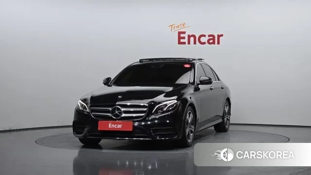 Mercedes-Benz E-Class W213 2019 Черный из Кореи