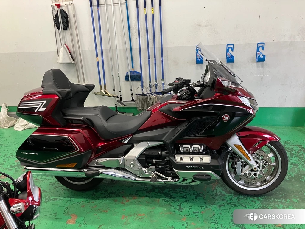 Проданный Honda GL1800 TOUR DCT 2020 из Японии, фото 2