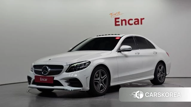 Mercedes-Benz C-Class W205 2021 Белый из Кореи