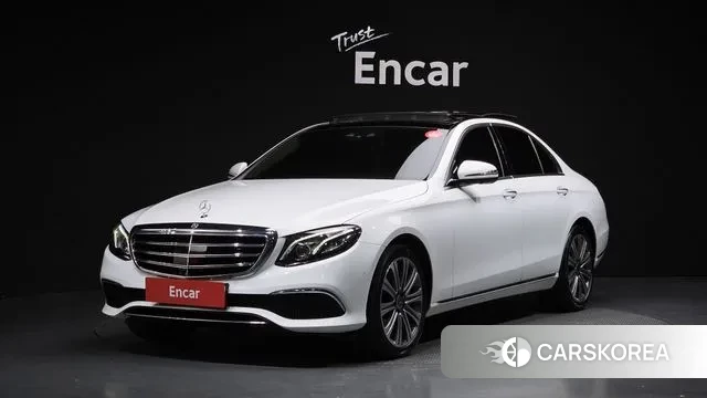 Mercedes-Benz E-Class W213 2018 Белый из Кореи