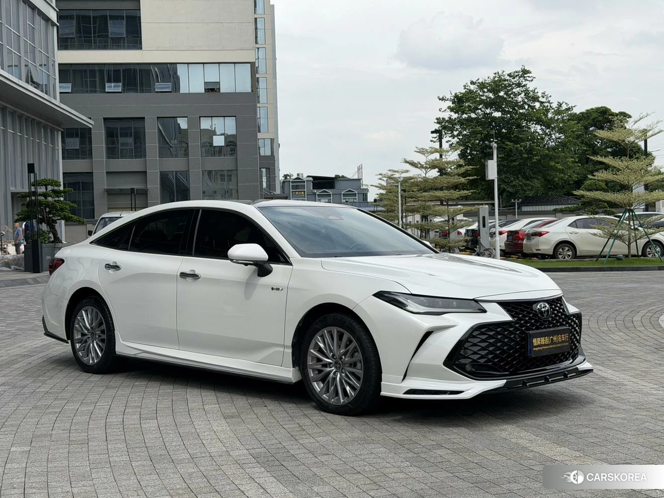 Toyota Avalon 2024 Белый из Китая