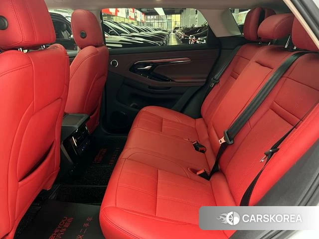 Land Rover Range Rover Aurora 2023 Белый из Китая