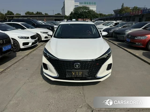 Chang'an Yidong 2021 Белый из Китая