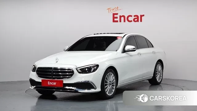 Mercedes-Benz E-Class W213 2021 Белый из Кореи