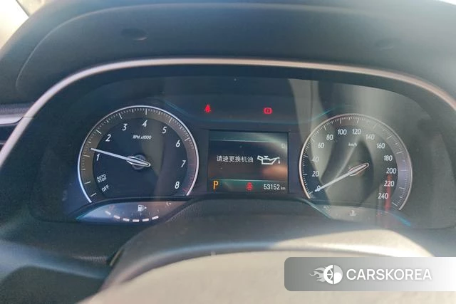 Buick Yinglang 2021 Белый из Китая