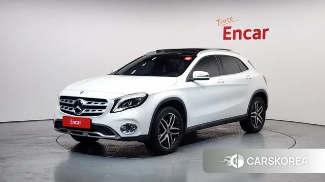 Mercedes-Benz GLA-Class X156 2018 Белый из Кореи