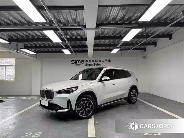 BMW iX1 2024 Белый из Китая