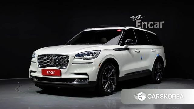 Lincoln Aviator 2nd generation 2023 Белый из Кореи