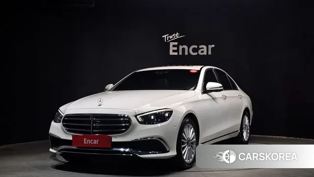 Mercedes-Benz E-Class W213 2021 Белый из Кореи