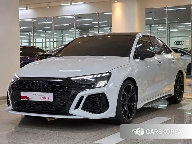 Audi RS3 (8Y) 2024 Белый из Кореи