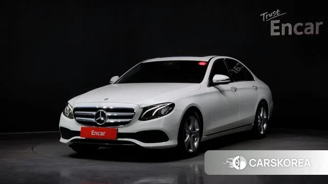 Mercedes-Benz E-Class W213 2018 Белый из Кореи