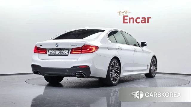 BMW 5 Series (G30) 2019 Белый из Кореи