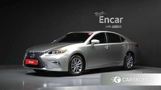 Lexus New ES300h 2018 Песочный из Кореи