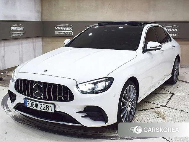 Mercedes-Benz E-Class W213 2022 Белый из Кореи