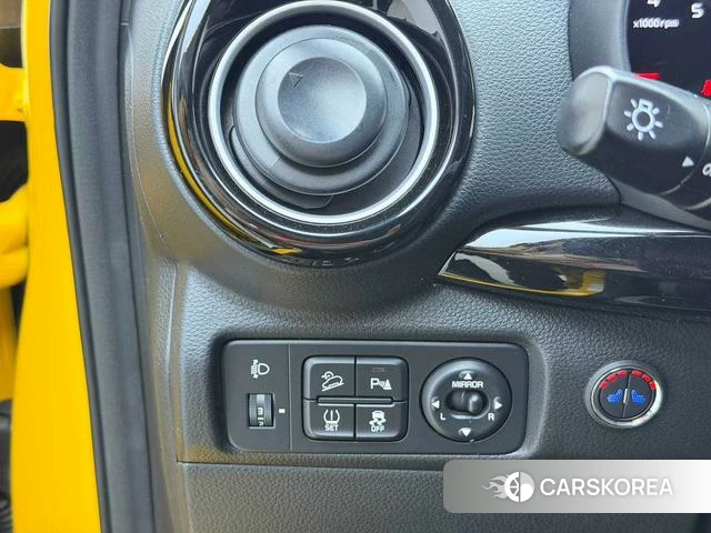 Kia Yi Ran 2021 Желтый из Китая