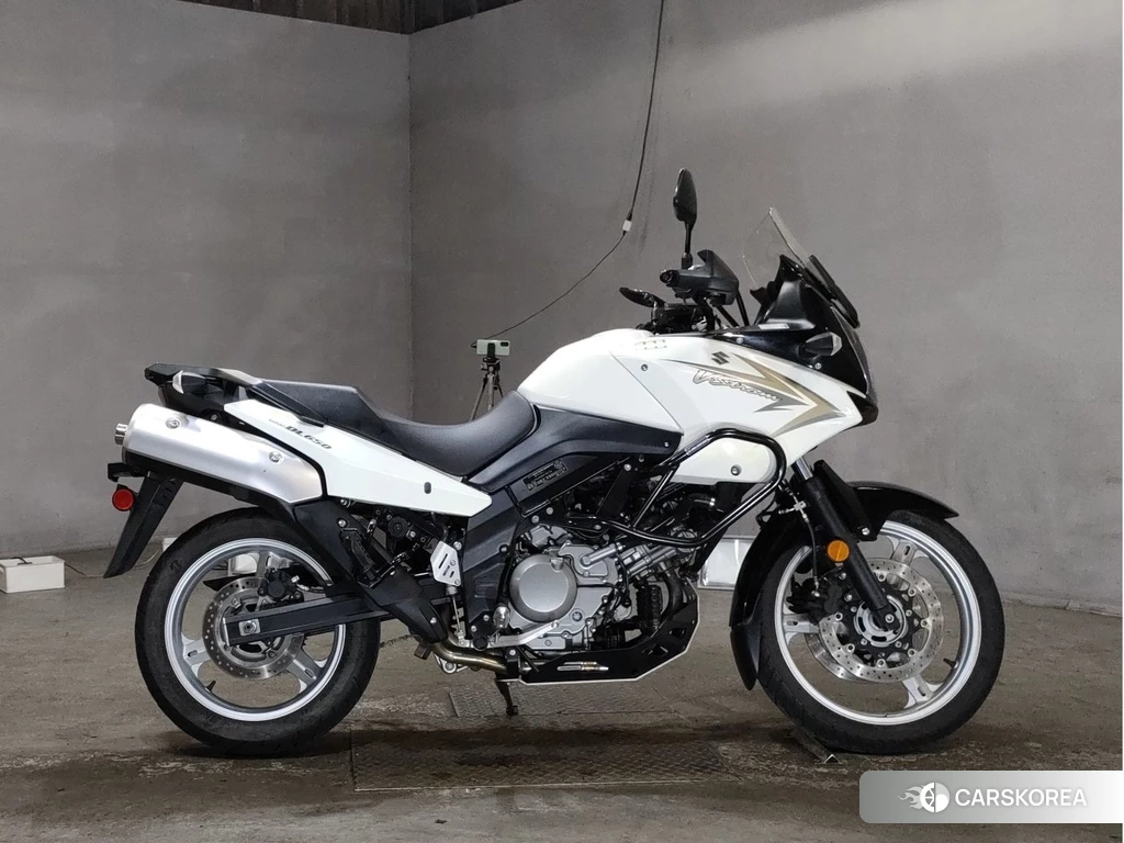 Проданный Suzuki V-STROM 650 DL650 2013 из Японии