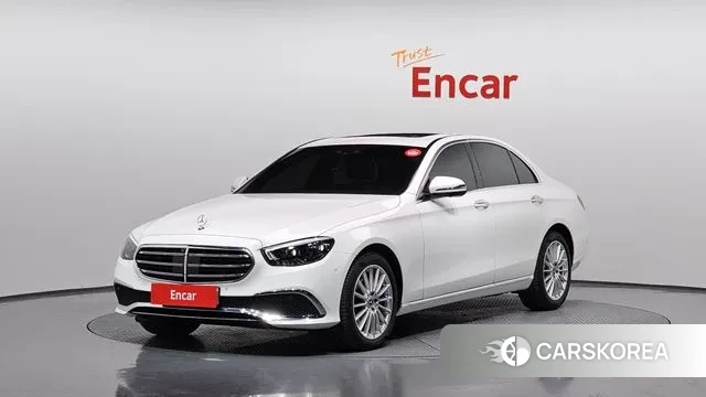 Mercedes-Benz E-Class W213 2022 Белый из Кореи