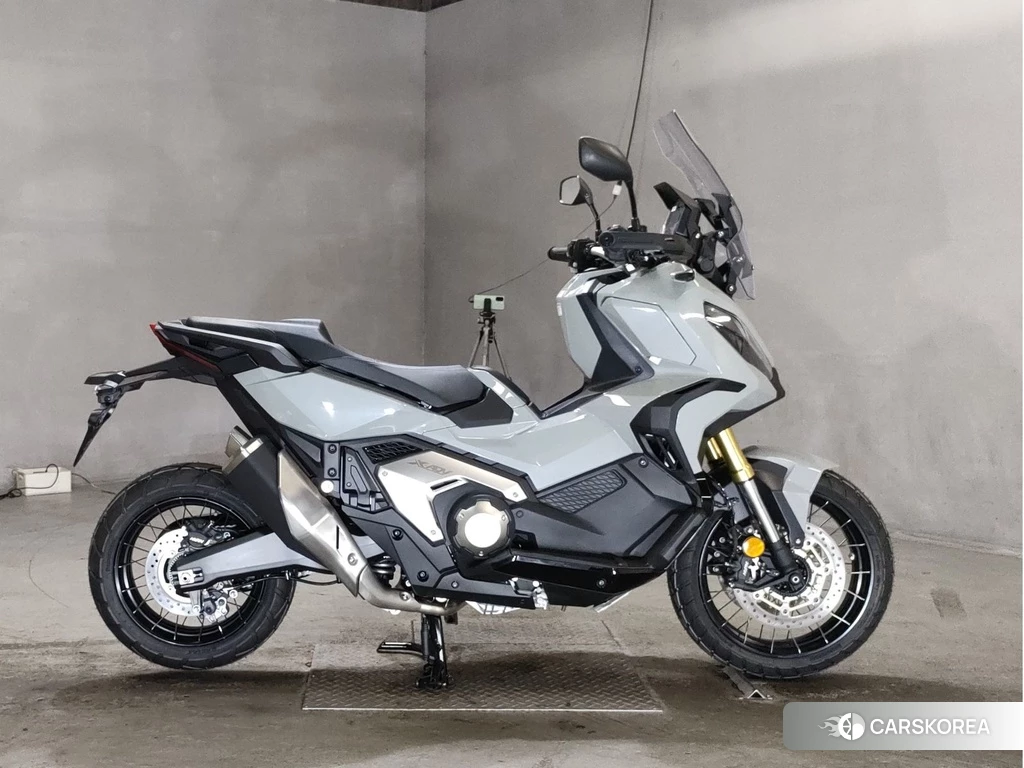 Проданный Honda X-ADV 750 2024 из Японии, фото 2