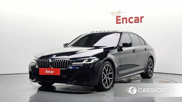 BMW 5 Series (G30) 2023 Черный из Кореи