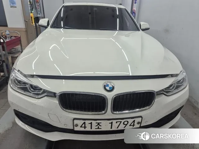 BMW 3 Series (F30) 2018 Белый из Кореи
