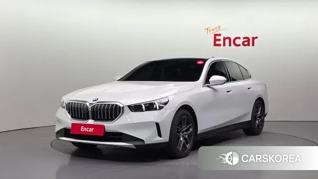 BMW 5 Series (G60) 2025 Белый из Кореи