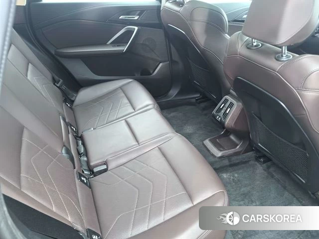BMW iX1 2024 Черный из Китая