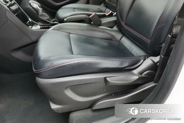 Buick Angkola 2019 Белый из Китая