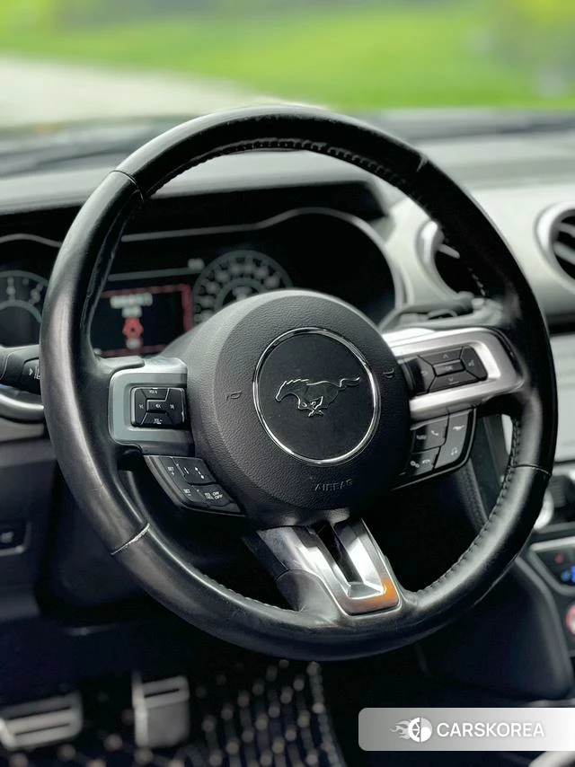 Ford Mustang 2019 Черный из Китая